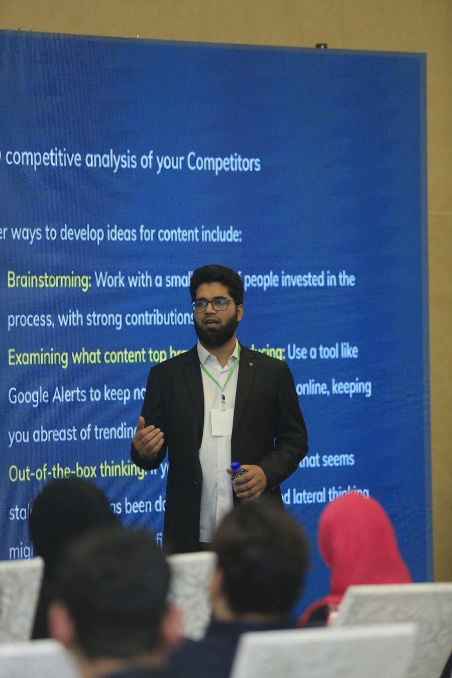 Nizam Ud Deen delivering his workshop at the Connected Pakistan Conference 22 in Lahore
